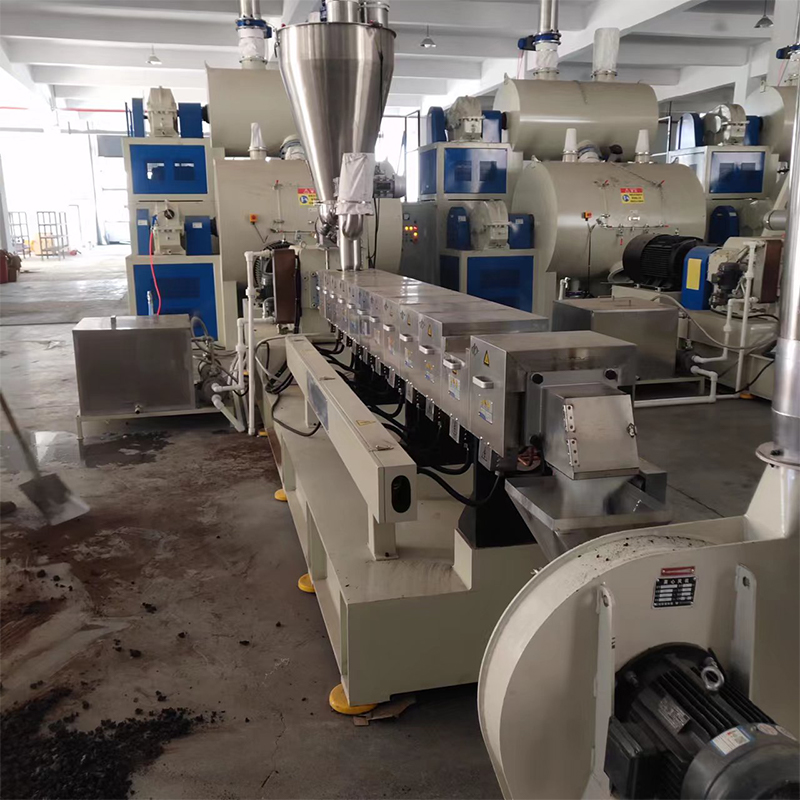 PE-WPC Decking Extrusion Line