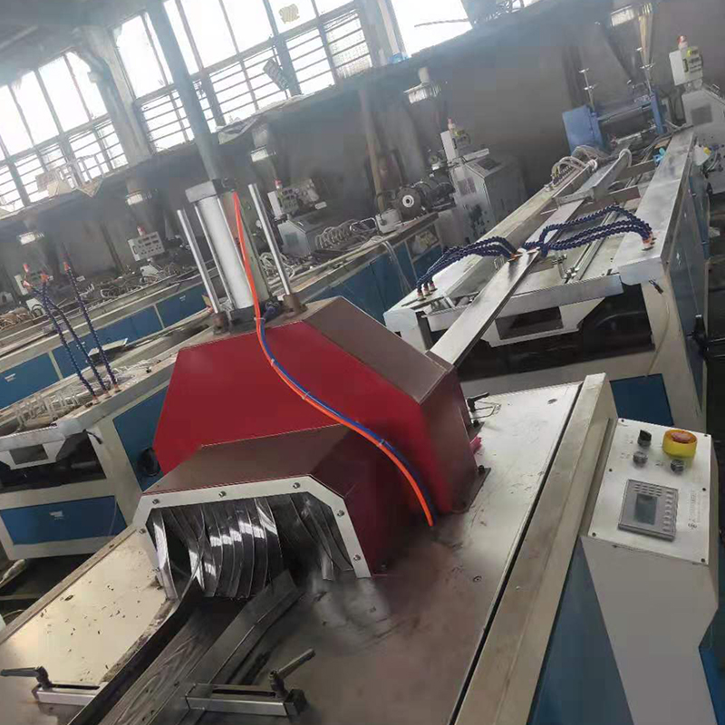 PE-WPC Decking Extrusion Line