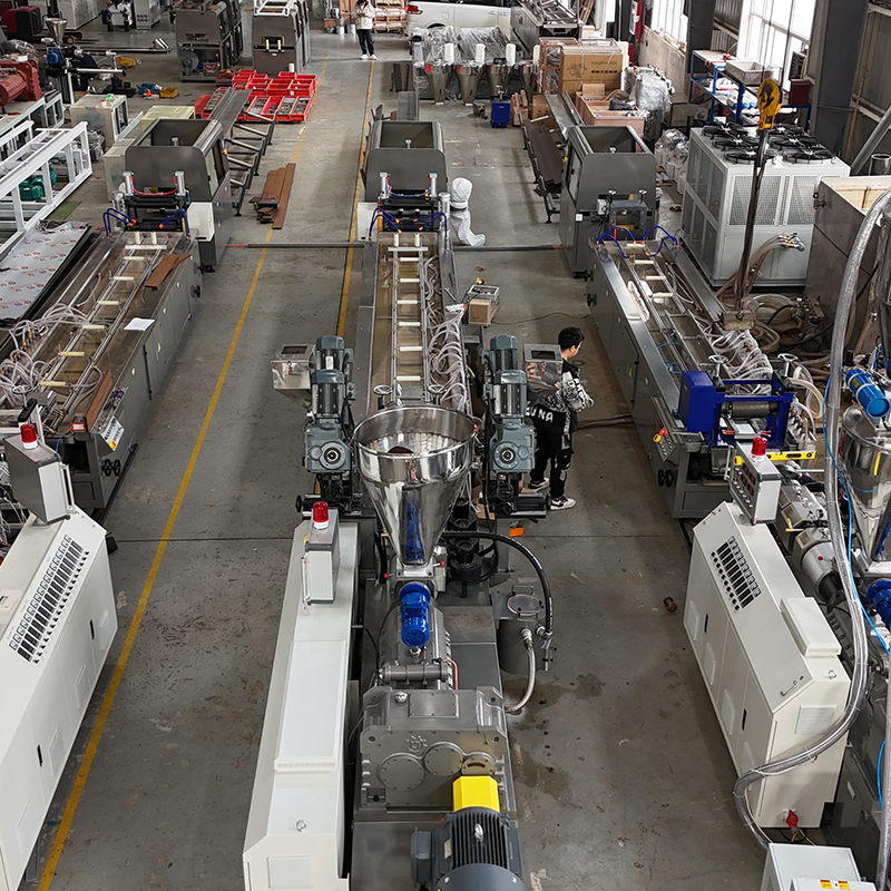 PE-WPC Decking Extrusion Line