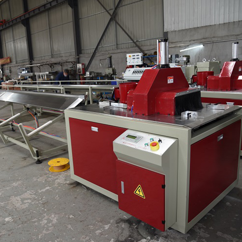 PE-WPC Decking Extrusion Line