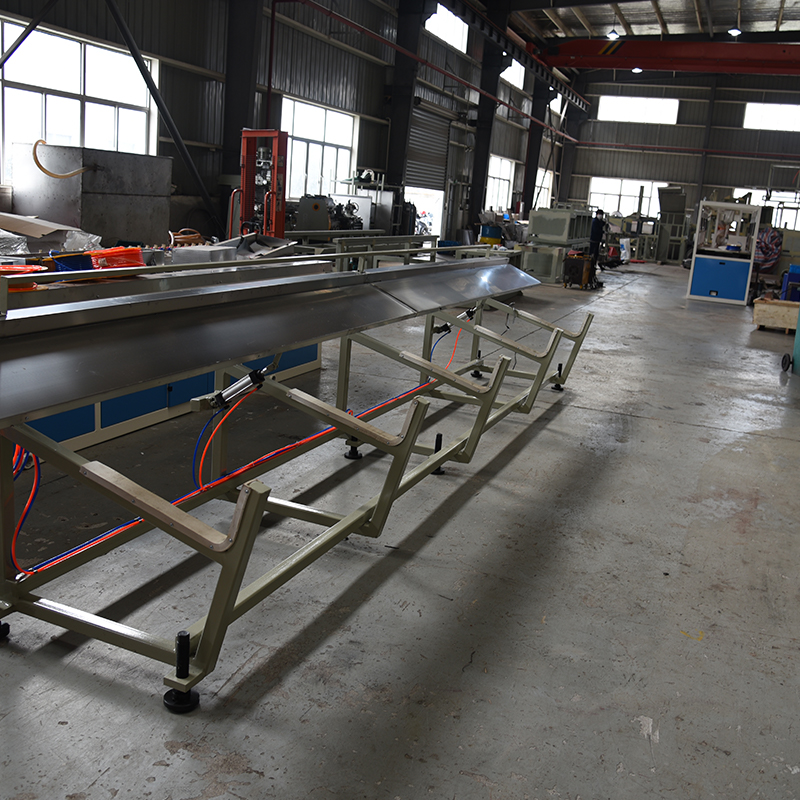 PE-WPC Decking Extrusion Line