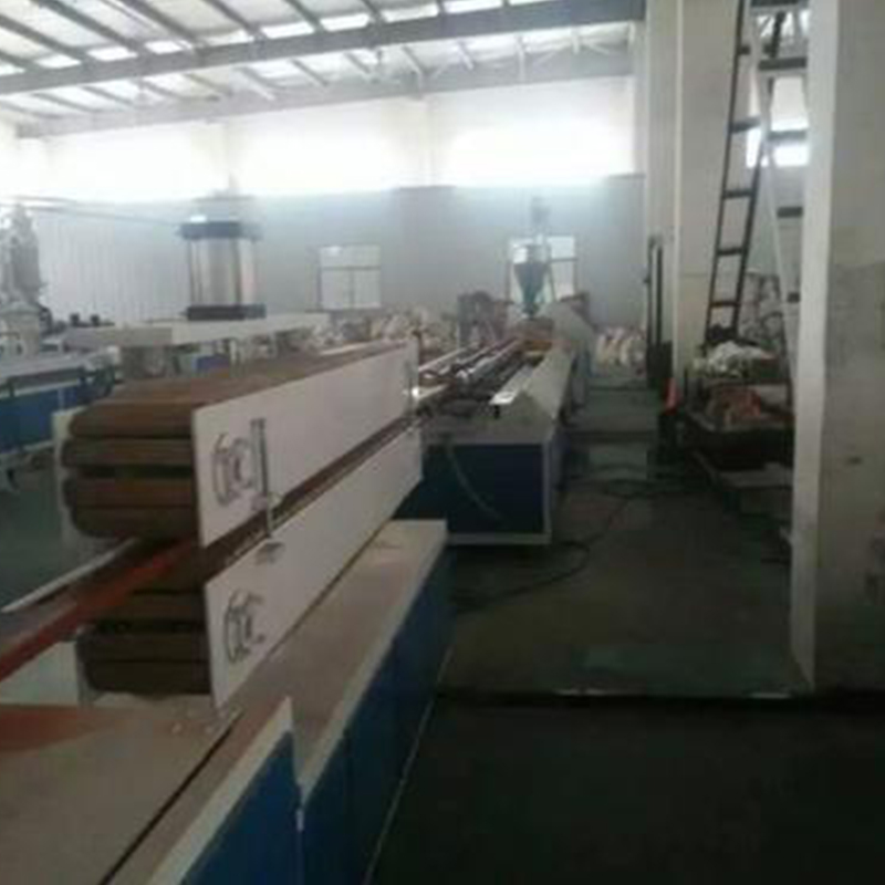 PE-WPC Decking Extrusion Line